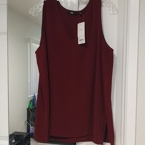 Uniqlo red sleeveless vneck blouse